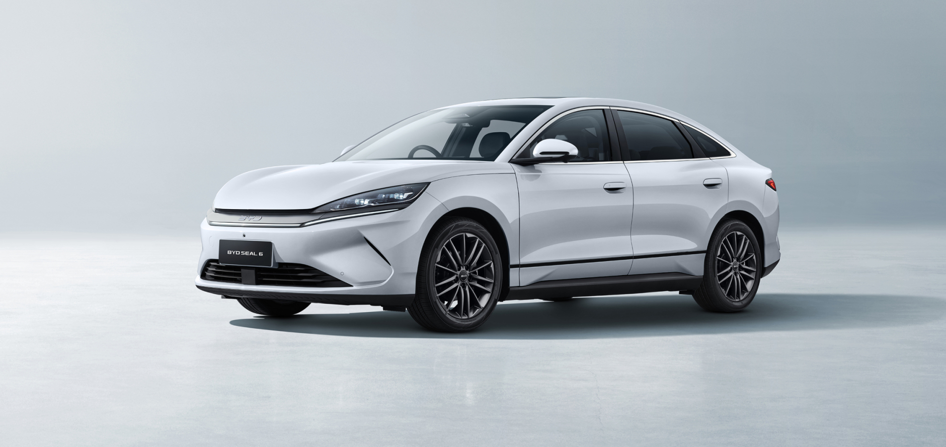 004-秦Lev-主图-交稿-白-小