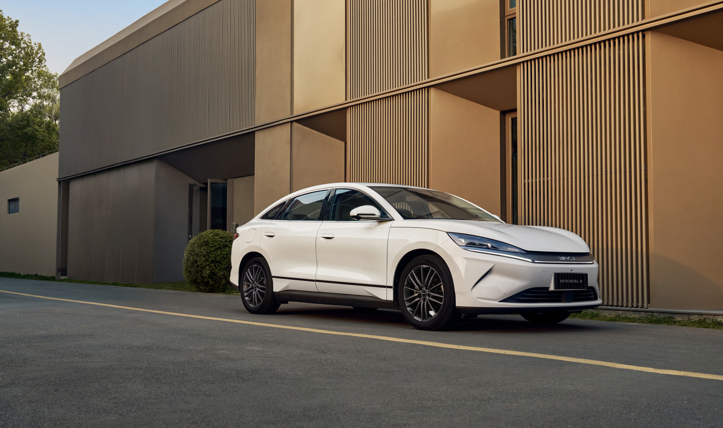 本頁圖片/檔案 - 2025.1.21_秦L_EV_场景图0813B